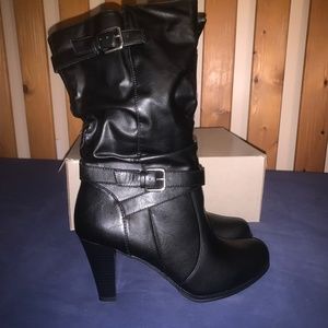 Ladies Mid Calf boots